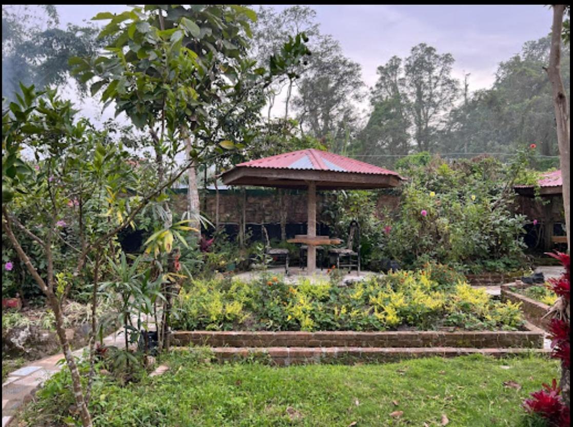 Gabelo Guest House Bukittinggi Kültér fotó
